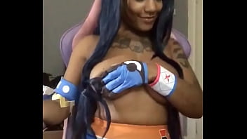 Gym leader Nessa wants to battle?! Twitch streamer Milkyquartzmoo cosplay cutie. Milkyquartzmoo.com